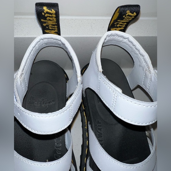 NIB Dr. Martens Blaire Sandals size 7 - Picture 12 of 13